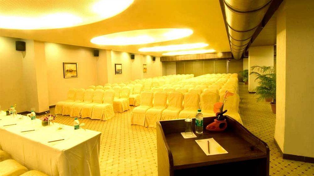 Sai Palace Hotel Bombaj Zewnętrze zdjęcie