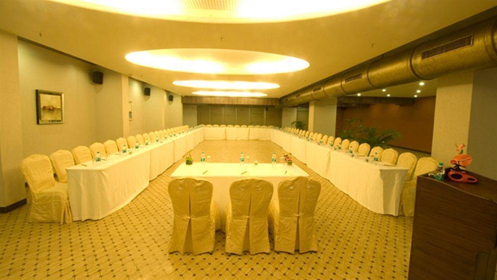 Sai Palace Hotel Bombaj Zewnętrze zdjęcie